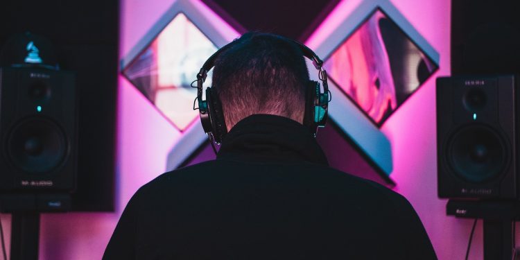 Gaming Stream On YouTube