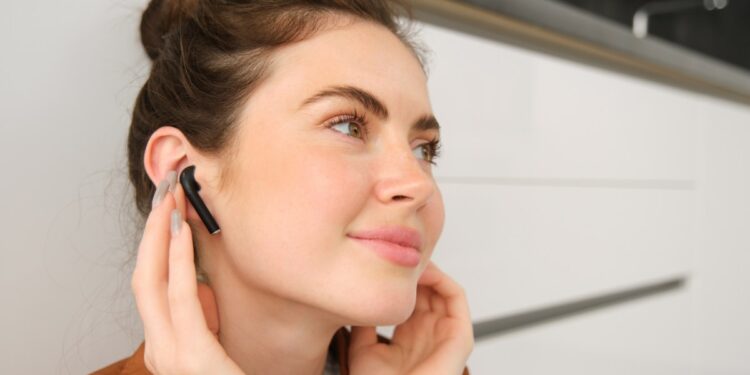 Noise Cancelling Wireless Earbuds